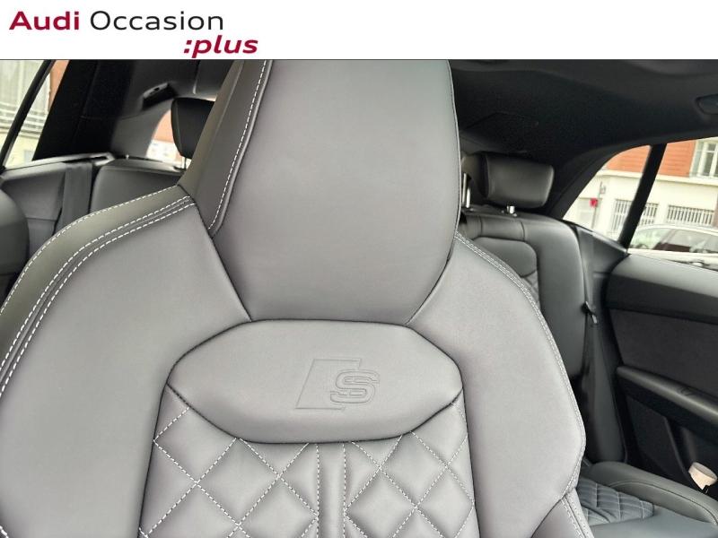 Voitures occasions Audi Q8 S line Paris