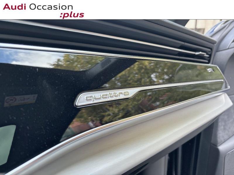 Voitures occasions Audi Q8 S line Paris