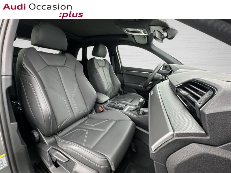 Voitures occasions Audi Q3 S line Paris