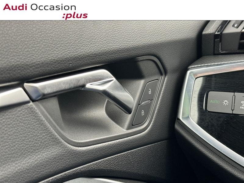 Voitures occasions Audi Q3 S line Paris
