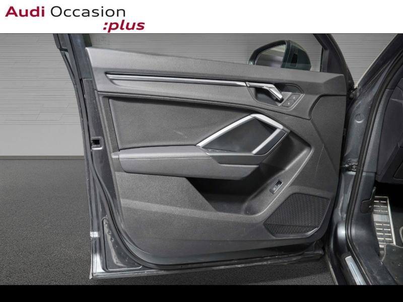 Voitures occasions Audi Q3 S line Paris