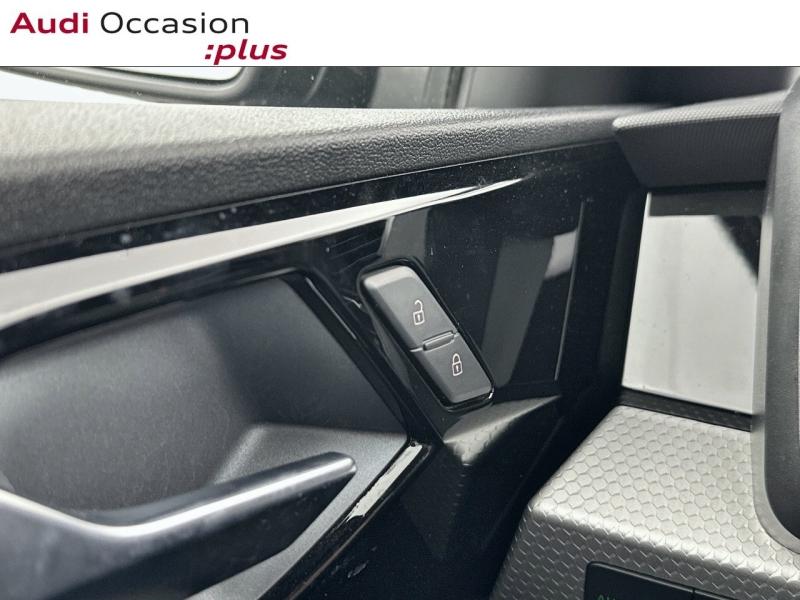 Voitures occasions Audi A1 Sportback S line plus Paris