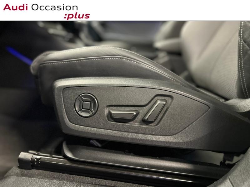 Voitures occasions Audi Q3 Sportback S line Paris