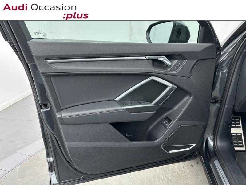 Voitures occasions Audi Q3 S line Paris