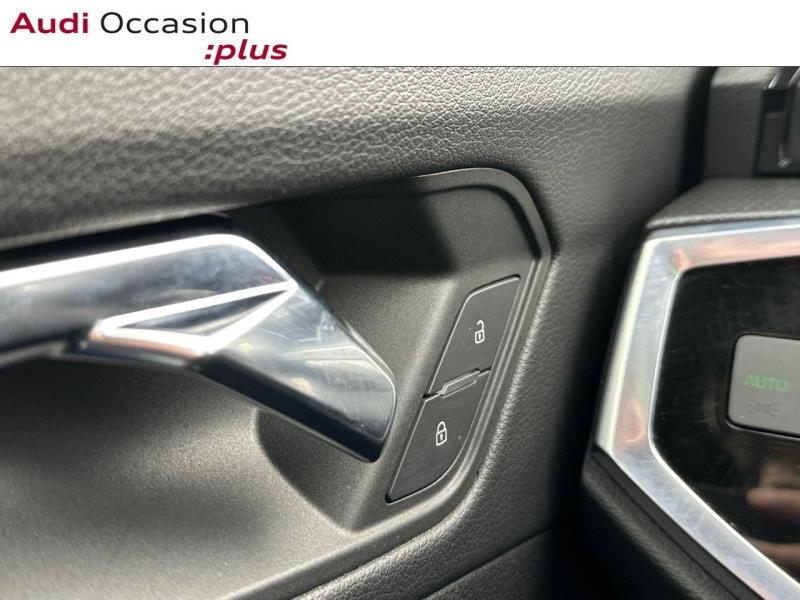 Voitures occasions Audi Q3 S line Paris
