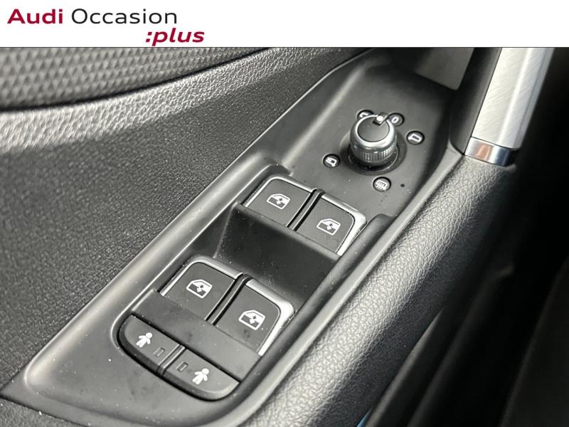 Voitures occasions Audi Q2 S line Paris