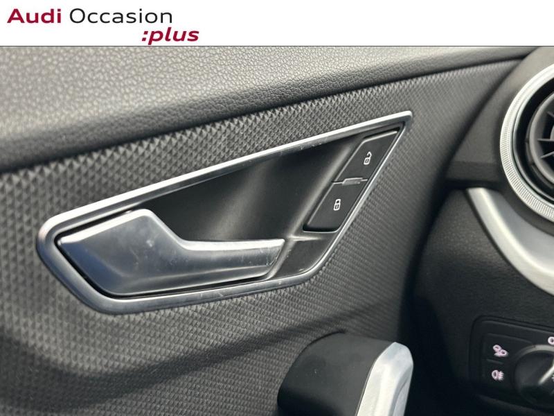 Voitures occasions Audi Q2 S line Paris