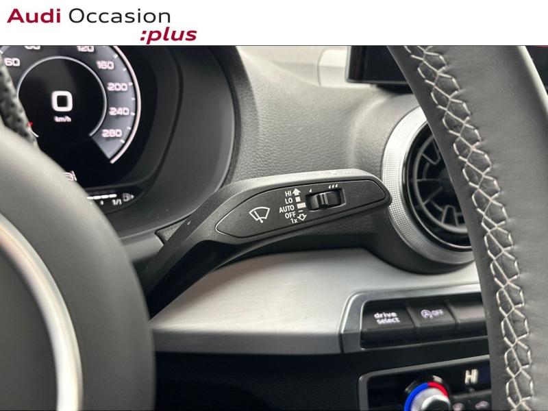 Voitures occasions Audi Q2 S line Paris