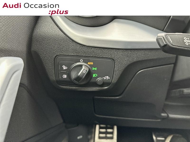 Voitures occasions Audi Q2 S line Paris