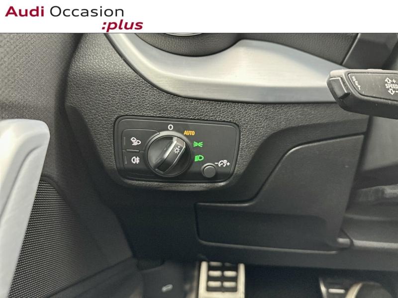 Voitures occasions Audi Q2 S line Paris