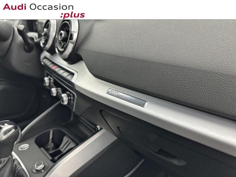 Voitures occasions Audi Q2 S line Paris