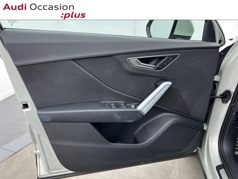 Voitures occasions Audi Q2 S line Paris