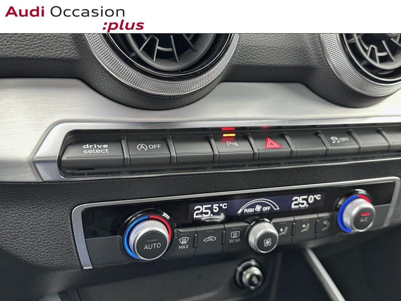 Voitures occasions Audi Q2 S line Paris