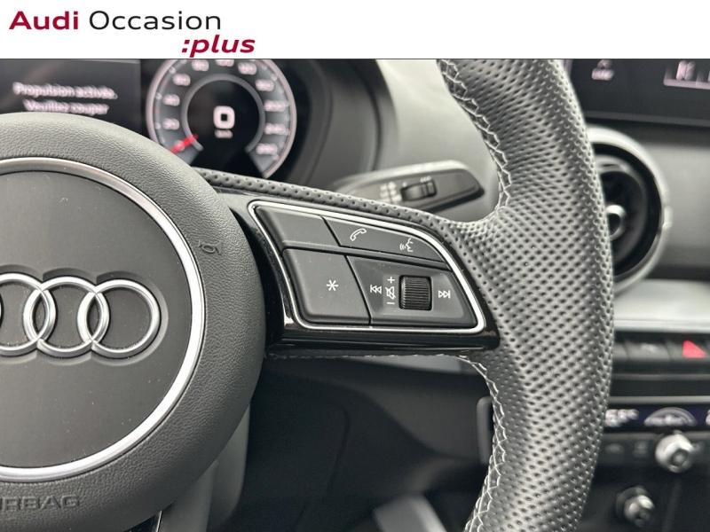 Voitures occasions Audi Q2 S line Paris