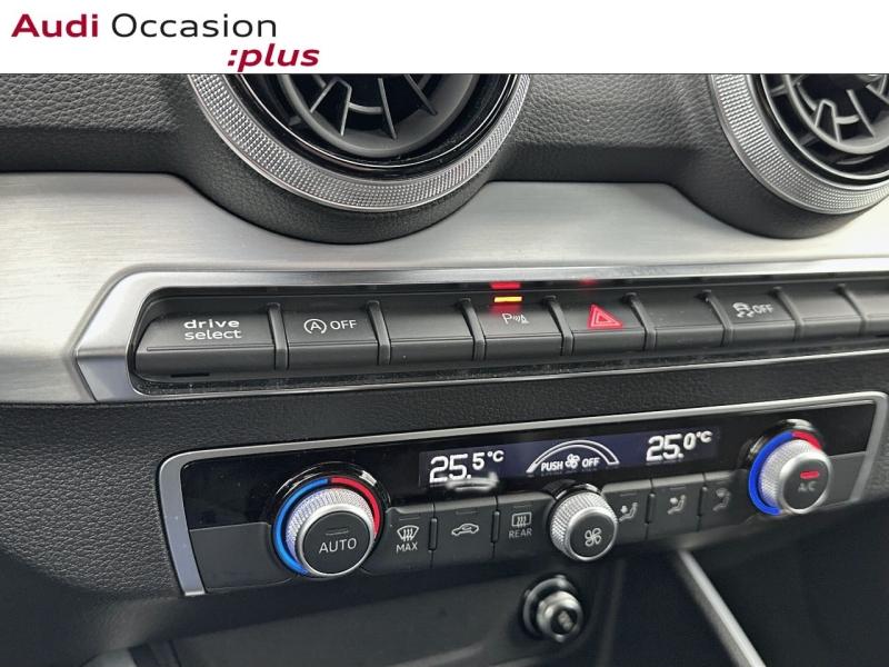 Voitures occasions Audi Q2 S line Paris