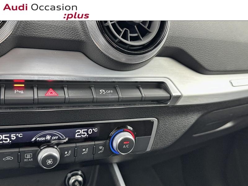 Voitures occasions Audi Q2 S line Paris