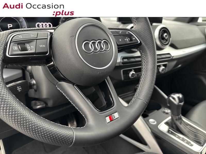 Voitures occasions Audi Q2 S line Paris