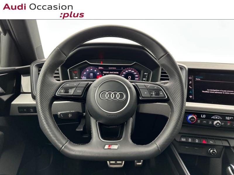 Voitures occasions Audi A1 Sportback S line plus Paris