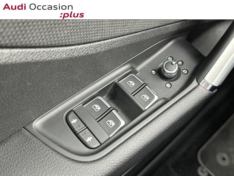 Voitures occasions Audi Q2 S line Paris