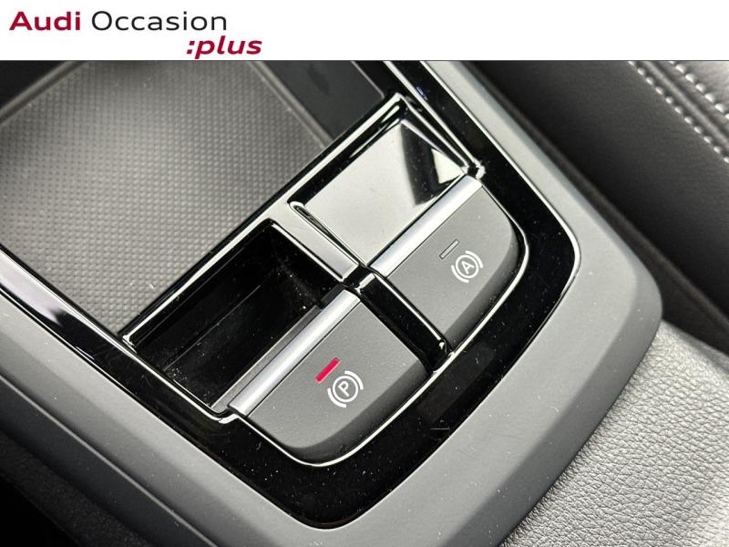 Voitures occasions Audi Q2 S line Paris