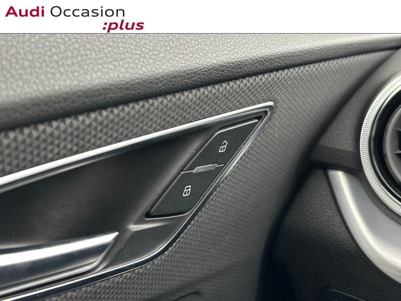 Voitures occasions Audi Q2 S line Paris