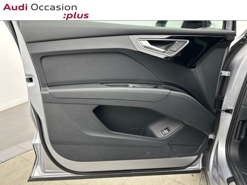 Voitures occasions Audi Q4 e-tron S line Paris