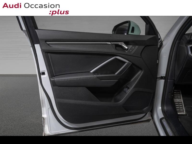 Voitures occasions Audi Q3 S line Paris