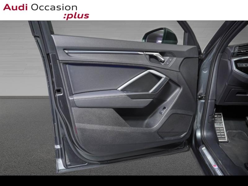 Voitures occasions Audi Q3 S line Paris