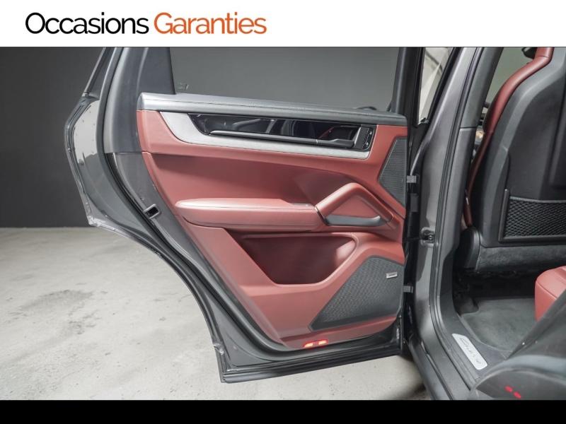 Voitures occasions PORSCHE CAYENNE S E-Hybrid Paris