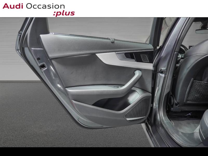 Voitures occasions Audi A4 Avant S line Paris
