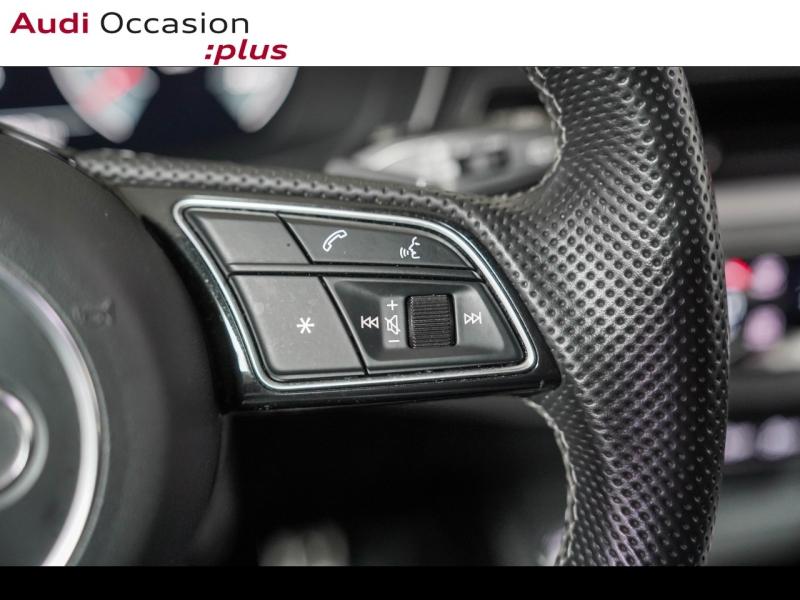Voitures occasions Audi A4 Avant S line Paris
