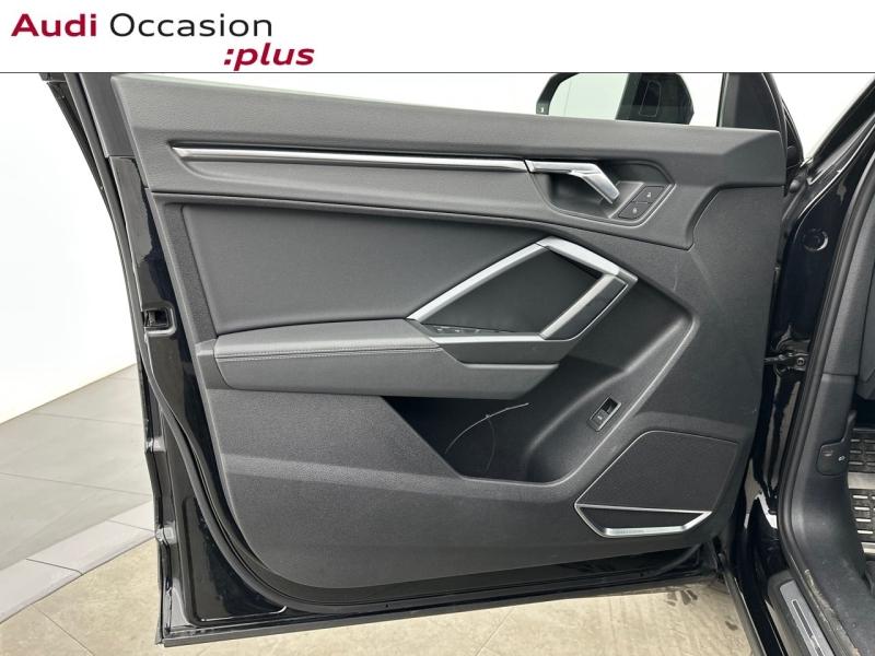 Voitures occasions Audi Q3 Sportback S line Paris