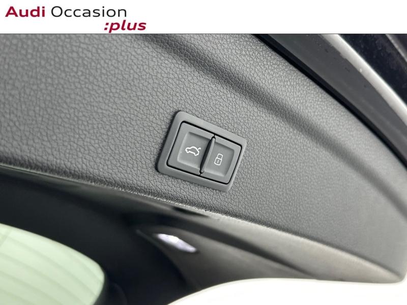 Voitures occasions Audi Q3 Sportback S line Paris