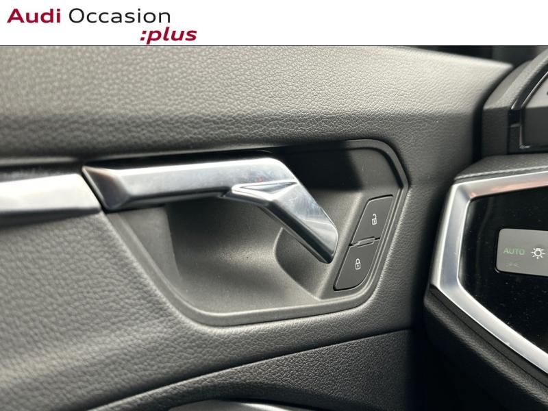 Voitures occasions Audi Q3 Sportback S line Paris