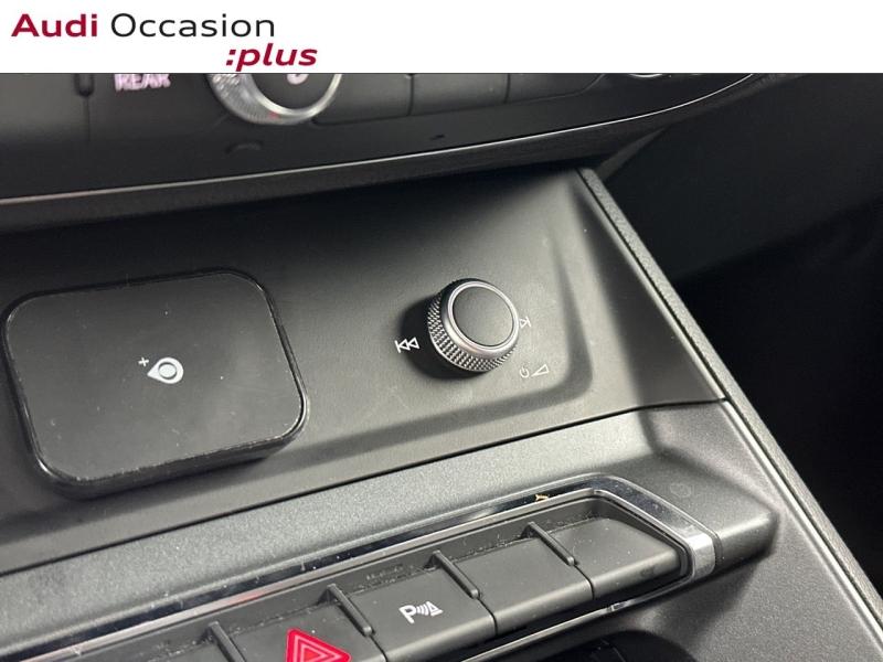 Voitures occasions Audi Q3 Sportback S line Paris