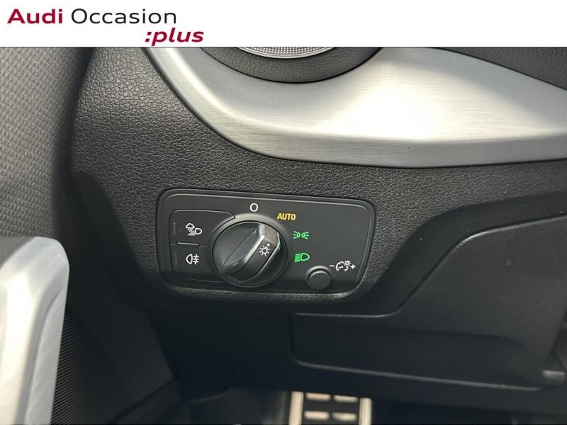 Voitures occasions Audi Q2 S line Paris