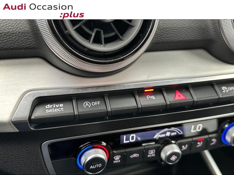 Voitures occasions Audi Q2 S line Paris