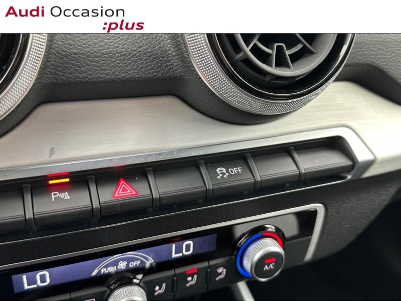 Voitures occasions Audi Q2 S line Paris