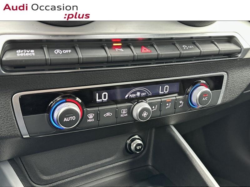 Voitures occasions Audi Q2 S line Paris