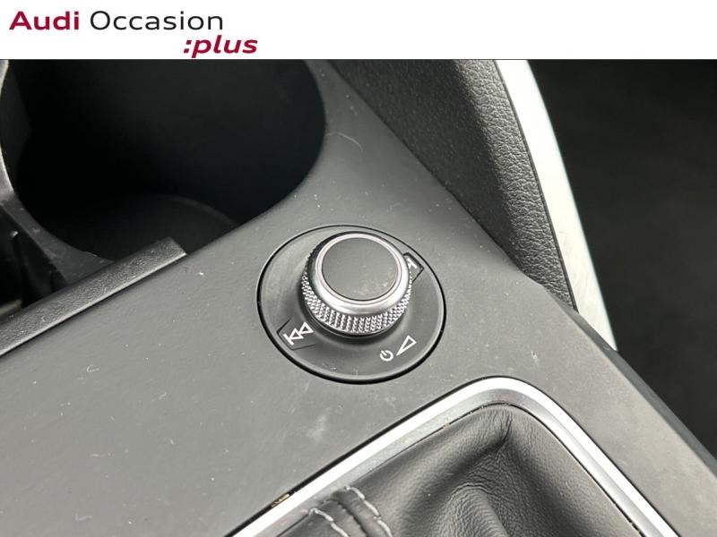 Voitures occasions Audi Q2 S line Paris