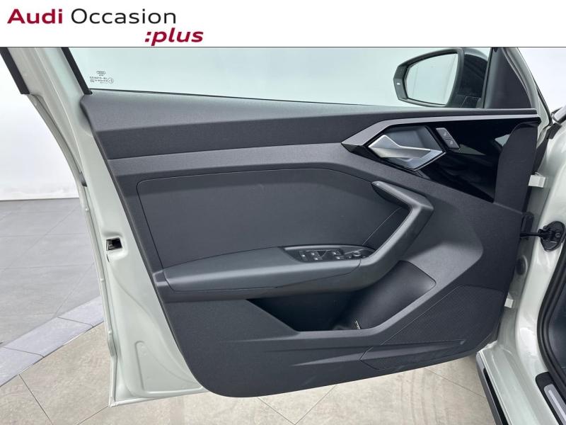 Voitures occasions Audi A1 Sportback S line plus Paris
