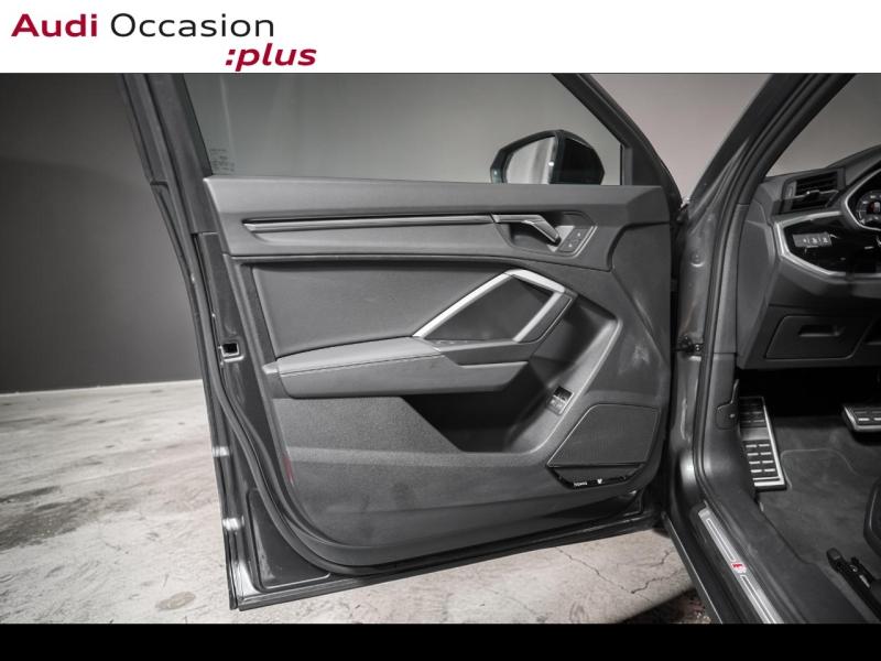 Voitures occasions Audi Q3 Sportback S line Paris