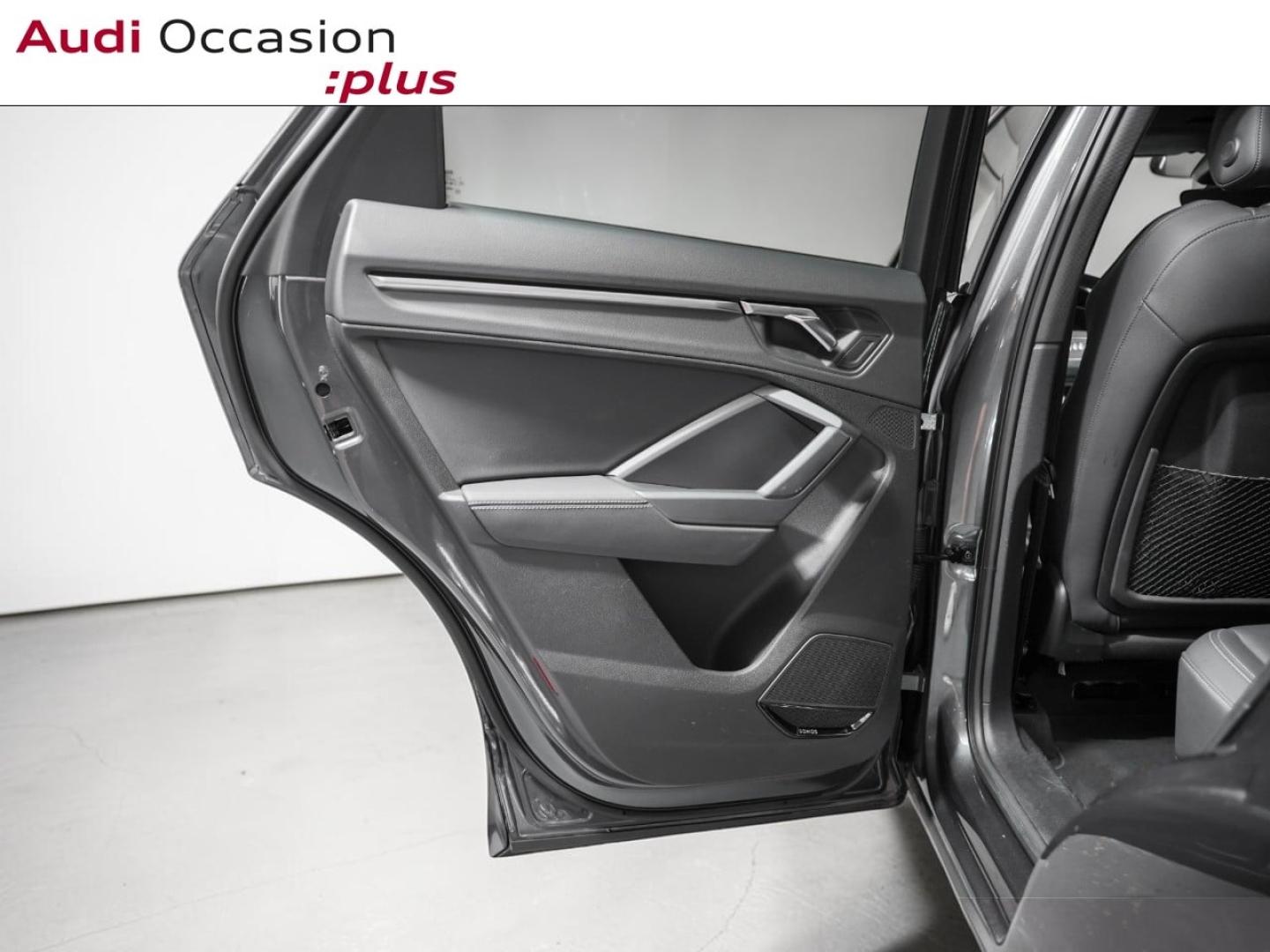 Voitures occasions Audi Q3 Sportback S line Paris