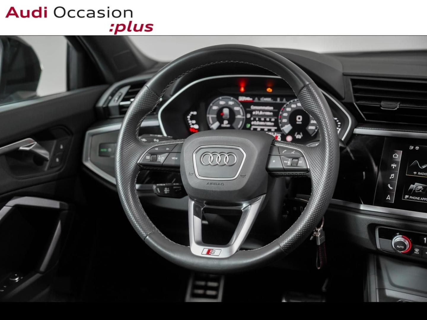 Voitures occasions Audi Q3 Sportback S line Paris