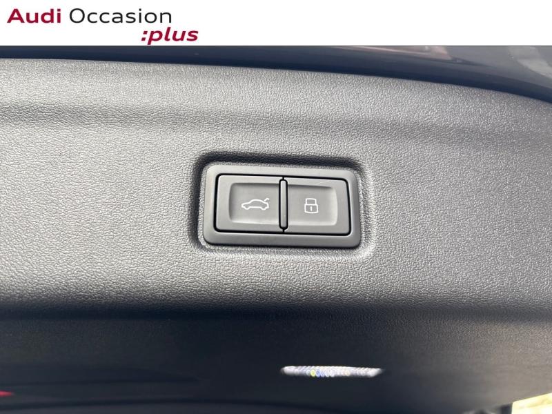 Voitures occasions Audi Q6 e-tron S line Paris