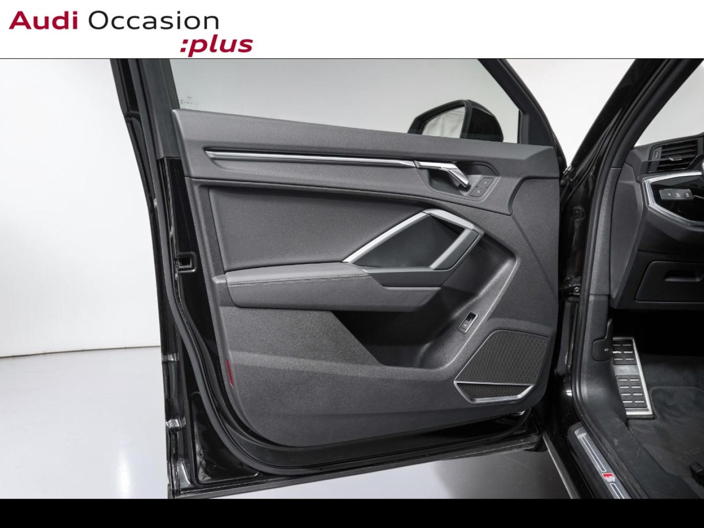 Voitures occasions Audi Q3 Sportback S line Paris