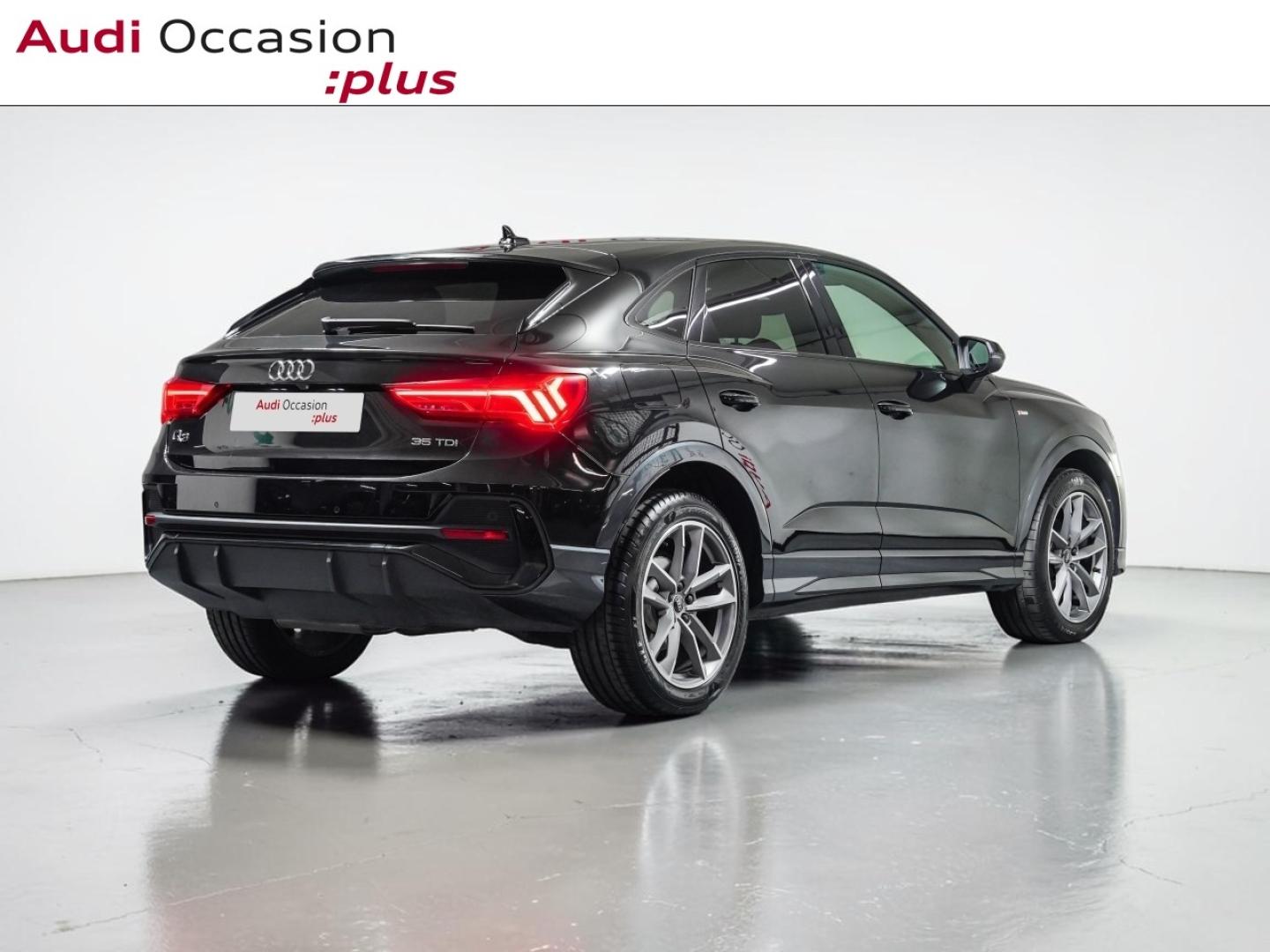 Voitures occasions Audi Q3 Sportback S line Paris