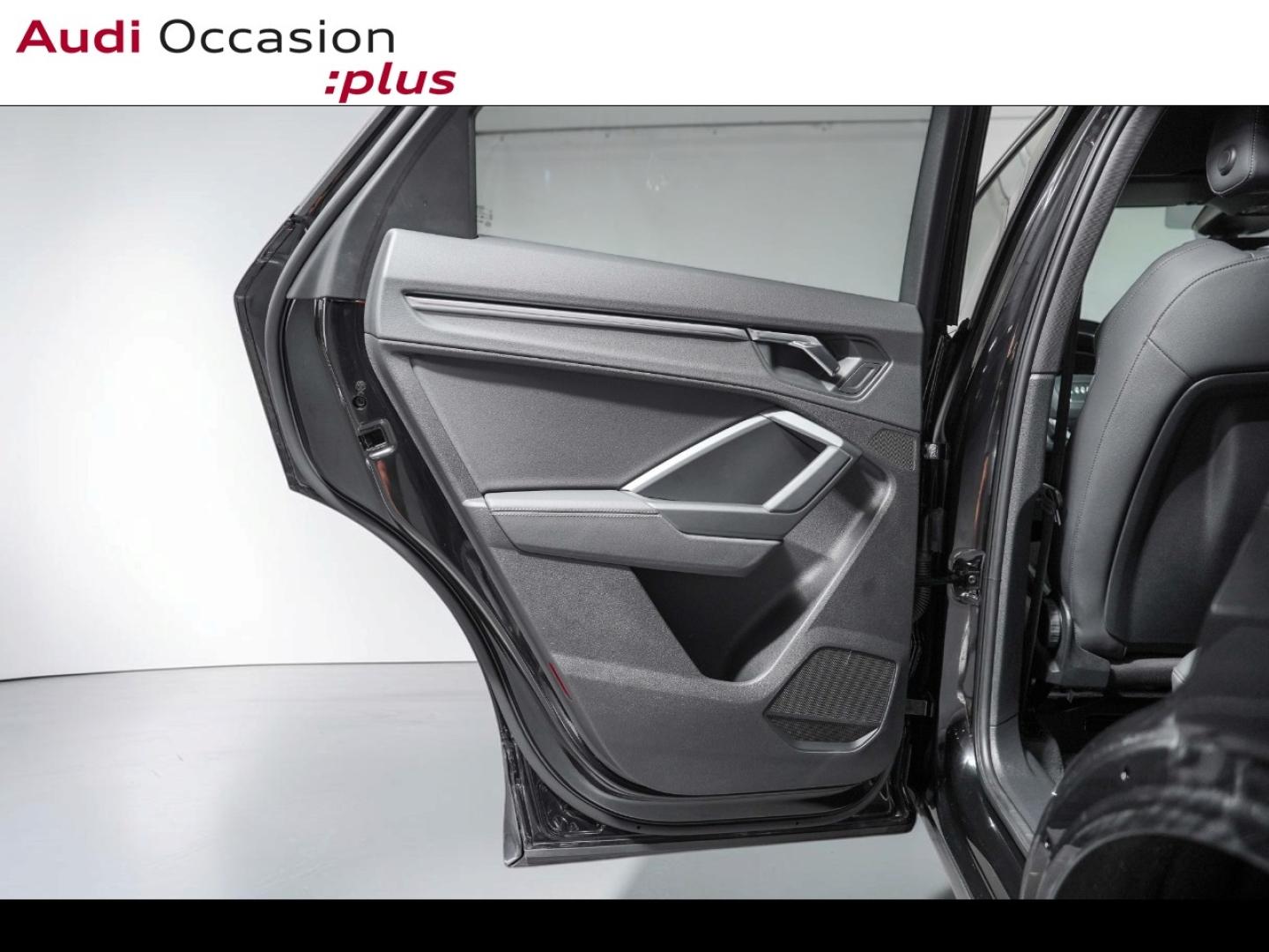 Voitures occasions Audi Q3 Sportback S line Paris