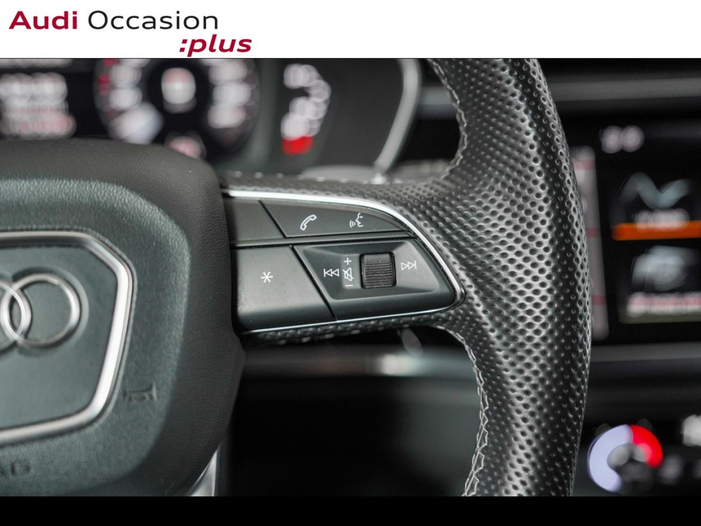 Voitures occasions Audi Q3 Sportback S line Paris