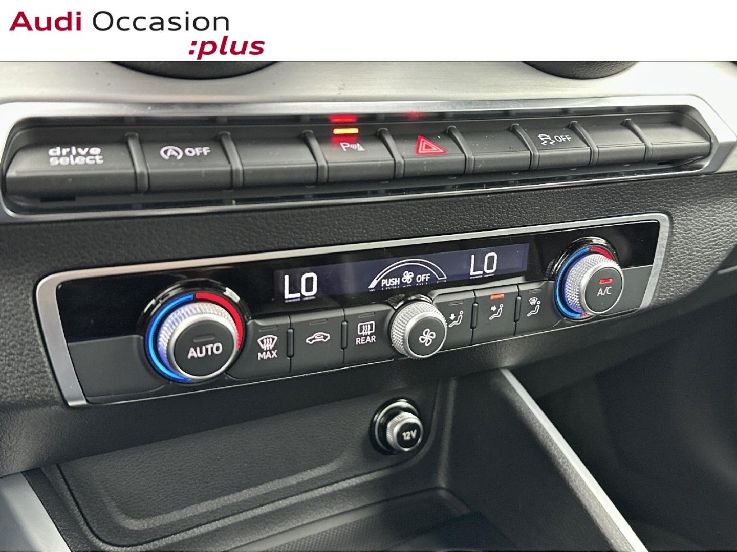 Voitures occasions Audi Q2 S line Paris